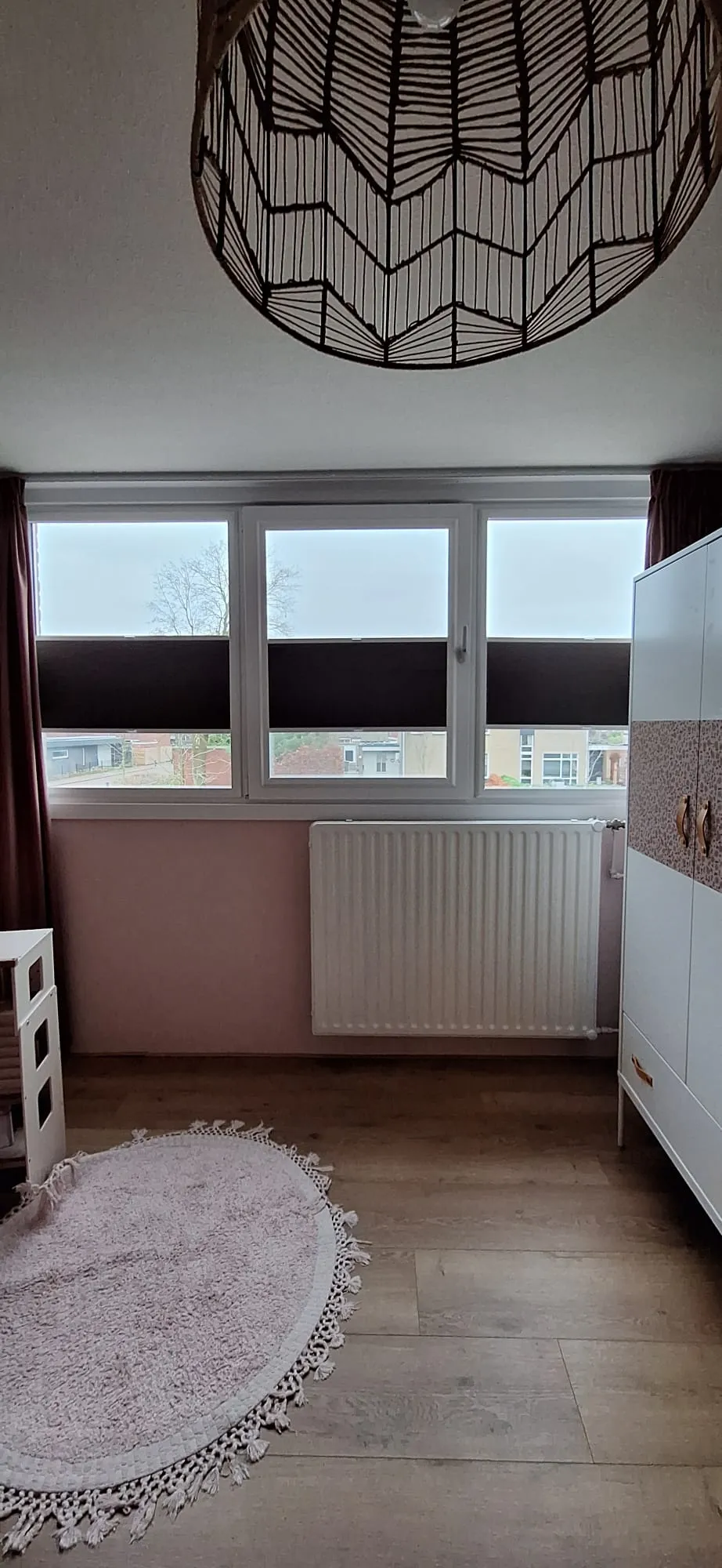 Verduisterende raamdecoratie in Stadskanaal – rust, comfort en privacy